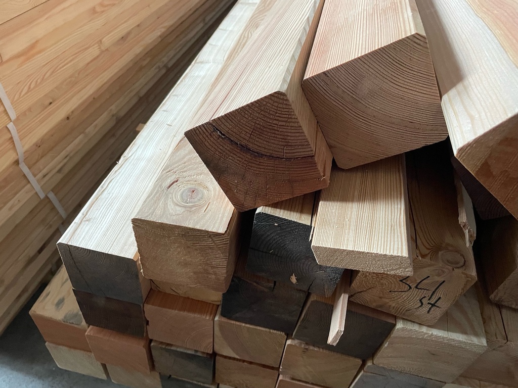 Konstruktionsholz 90 x 90 mm 4,4 m | BC Sortierung sibirische Lärche - Sortierung: BC